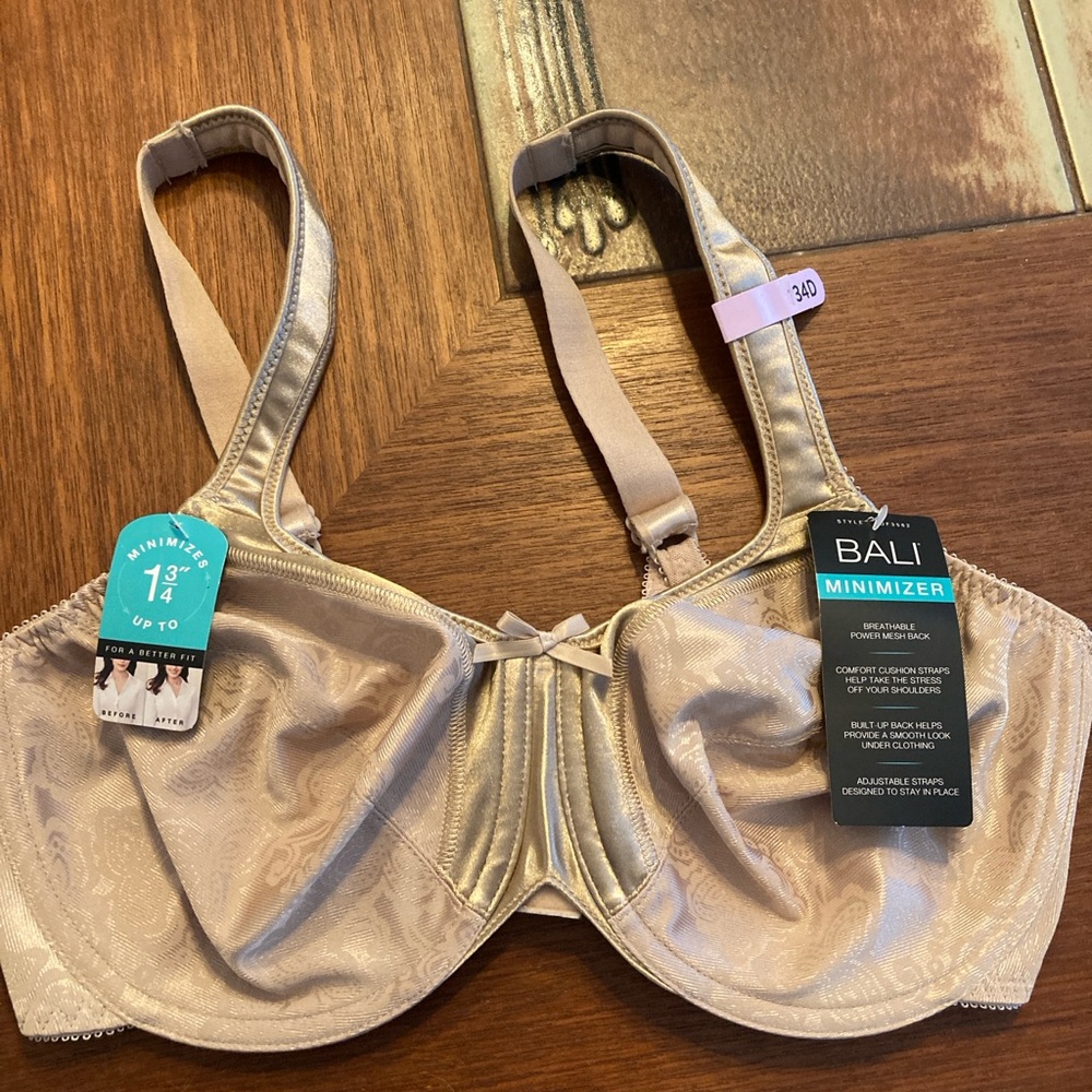 Bali Minimizer Bra 34D NWT